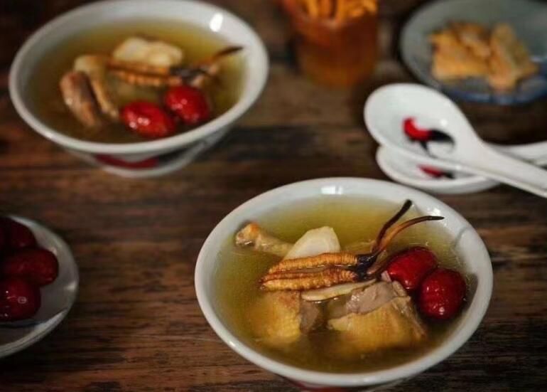 <a href=http://www.dxpav.com/chifa/ target=_blank class=infotextkey>冬蟲夏草的吃法</a>