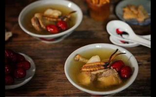 冬蟲夏草的食用方法！冬蟲夏草燉雞湯！