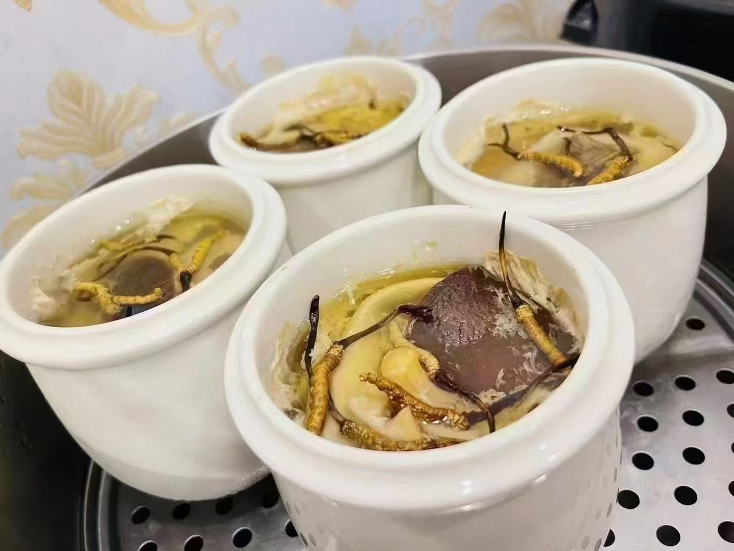 冬蟲夏草燉什么最好？5種黃金搭配讓滋補效果翻倍