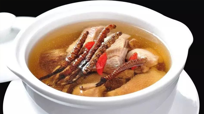 冬蟲夏草湯的正確熬制方法，營養(yǎng)與美味兼得